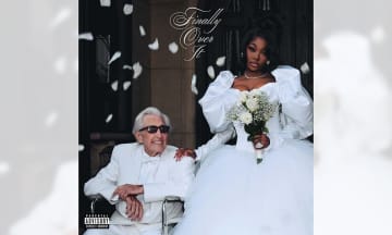 サマー・ウォーカーのニュー・アルバム『Finally Over It』が発売。“Over It”三部作を締めくくる作品