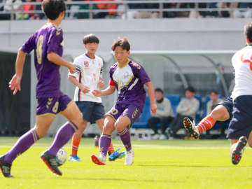 堀越、“主役”はひとりじゃない　昨年度選手権得点王FW三鴨奏太が示した新しいチーム像と、佐藤実監督が見据える全国の頂