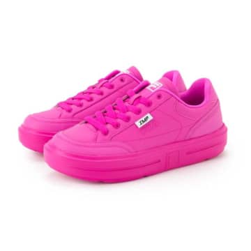 IMP.×FILA♡限定スニーカー予約販売スタート！鮮やかピンクが可愛い
