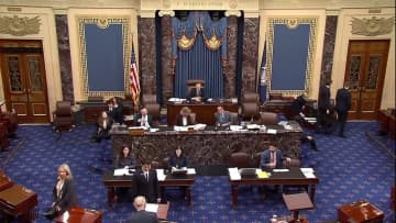 米上院、エプスタイン氏の関連資料公開を承認 トランプ氏が署名へ 30日以内に公開義務