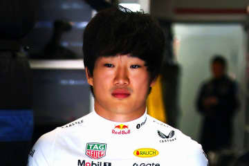 レッドブル重鎮、ハジャーを「チャンピオンの資質ある」と絶賛　一方メキース代表は若手起用に慎重？「リンドブラッドより角田を優先するかも」と英記者