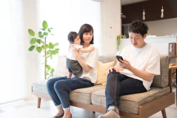 『育児をしない人』の心理4選　何もしてくれない理由とは？解決するための対策も