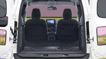 「デッドスペースが激変」「その使い方があったか…」シンプルな車内空間にメリハリをつける。デザインは10種類、ダブルバックドアが大変身。