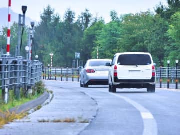 「ドラレコ」は煽り運転や当て逃げの救世主、一方で……違反の“さらし行為”が常態化する危うさも