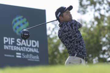 比嘉一貴は28位スタート 来季LIVゴルフ“圏内”の浅地洋佑91位