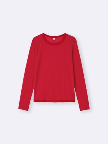 今年はGUの赤トップスが大当たり！差し色で垢抜ける！華やかアイテム5選