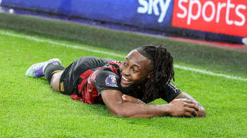 日本戦後に負傷離脱したガーナ代表、プロポーズしていたことが明らかに