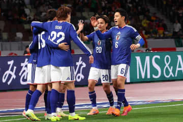 日本の未明…舞い込んだビッグニュースに騒然「ついに…」「きたー！」　サッカー界史上初の快挙