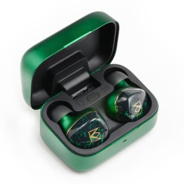 Noble Audio“王の名”冠した完全ワイヤレス「FoKus Rex5」、モーツァルトから着想「FoKus Amadeus」