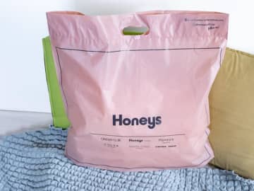 「同じボトムスに頼りがち」な40・50代へ！【ハニーズ】で買い足したい♡「上品スカート」