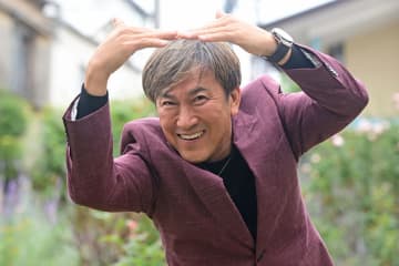 ＴｉｋＴｏｋで大バズリ！アラ還ロッカー・坂本つとむが明かす大友康平との〝宴〟