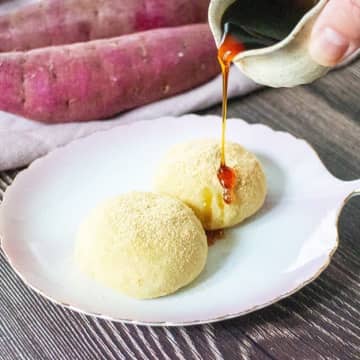 【さつまいもがあったら、コレで決まり！】「一口で幸せになるやつ」切り餅で作る♡簡単さつまいも餅