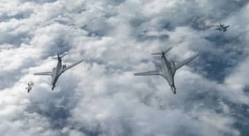 B-1Bランサー・F-35AとF-2が編隊飛行！ 空自、アメリカ空軍と共同訓練を実施