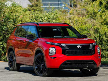 NISSAN、北米で日産車初となるPHEV、「ROGUE」プラグインハイブリッド発表　三菱自からOEM供給受け