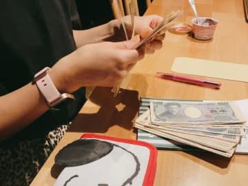 家にハンドクリームが3個以上ある人は要注意！お金が貯まらない人の共通点3つ