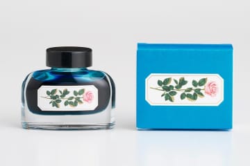 ルル メリー×蔦屋書店、花柄ボックスのスイーツが文房具に！青色ガラスペン＆インクも