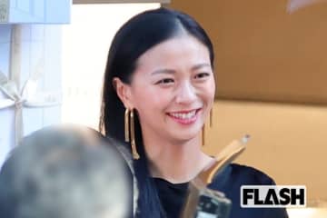 榮倉奈々が見せた“ほっそり”ドレス姿にファン驚き　芸能界を席捲、育児と仕事を両立する“ママ女優”