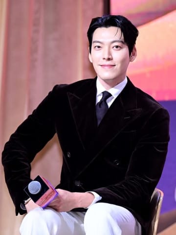 「私、結婚します」余命宣告を受けたがんを乗り越え、5歳年上のシン・ミナと…キム・ウビン、直筆手紙を公開【全文】