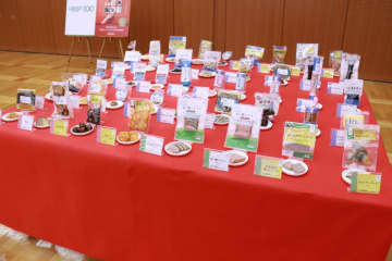 「ローソンストア100」2026年正月の選べるおせちはライフスタイルの多様化に合わせ和・洋・中の3タイプが登場