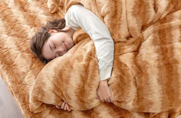 本物の猫みたいな温もりを再現！ 「もはや、ねこ。」に新作毛布