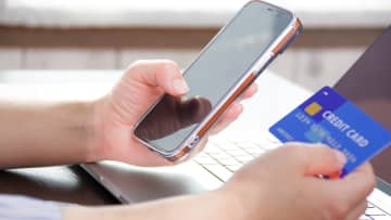 ネット通販“欠品”で「返金」のはずが「送金」を…「○○ペイで返金詐欺」急増で国民生活センターが注意喚起　銀行暗証番号抜かれる被害も