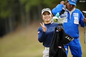 佐久間朱莉と脇元華が首位発進　永嶋花音3位、渋野日向子は途中棄権