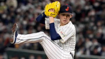 佐々木朗希のWBC出場をロバーツ監督が容認　前回大会では2先発　死球を当てたチェコ選手にお菓子持参で謝罪