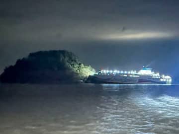 韓国で267人が乗った旅客船が座礁…約3時間後に全員を救助