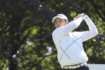 前田光史朗が単独首位発進　ダンロップ・フェニックス第1日