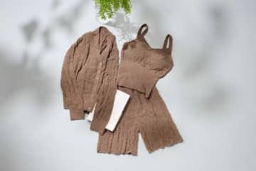 【nainen再入荷】話題のシグネチャーカラーと温活3点セットが特別価格で登場