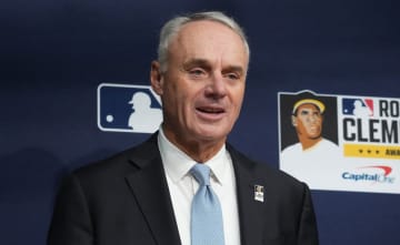 ＭＬＢコミッショナー「スパイ疑惑」で選手会激怒…〝裏取引スキャンダル〟の全貌＝米報道