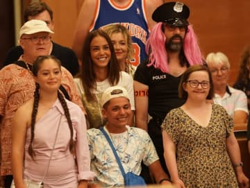 世知辛い今だから観たい「心あたたまる」映画３選！感動作『サムシング・エクストラ！』ほかフランスの名作たち