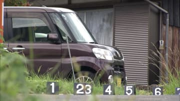 刃物男が逃走中…20代女性に「金を出せ」脅すも何も取らず車で逃走　マスクにサングラスで身長約160cm　長崎・平戸市