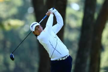前田光史朗が初の首位スタート 石川遼9位、松山英樹27位