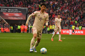 バイエルンDF伊藤洋輝、ついに復帰間近！　22日フライブルク戦でメンバー入りの可能性か