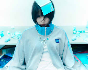 あの、アパレルブランド『HELL BLAU』1stコレクション第2弾公開　ジャージやソックスなどラインナップ