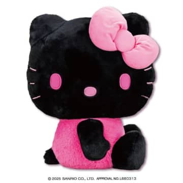 “黒キティ”がビッグサイズのぬいぐるみに！　ツートーンカラーがかわいい限定プライズ登場
