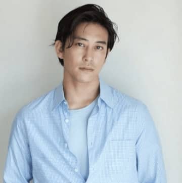 「無事で良かった…」「復活待ってます」と心配の声相次ぐ。俳優・佐野岳が全治8~9カ月の重傷。番組収録中の大怪我を明かす