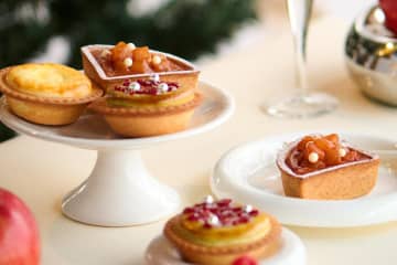 ベイク チーズタルト冬限定、クリスマスカラーの”ピスタチオ×ラズベリー”やアップルシナモン