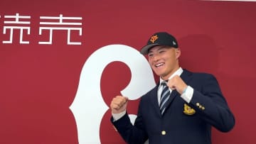 “準備が一番大事”　巨人・育成ドラフト2位の林燦が仮契約　右腕の準備力や対応力などがスカウトの注目ポイント