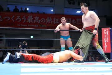 【新日本・ＷＴＬ】デスペラード＆石川修司の異色タッグは黒星発進も…「来ていただいてやっぱり大正解でした」