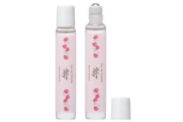 キャンメイク25年冬フレグランス、”苺やカシス”香るベリーフローラルのロールオン香水