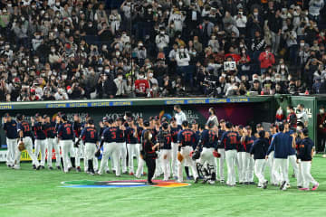 「東京ドームに天使」“恋リア美女”が侍ジャパン戦を現地観戦＆大胆な肩出し黒コーデを披露「大迫力で興奮しっぱなしだった」