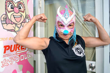 児童養護施設でプロレスを知り平成を選手で完走、現在は覆面社長のコマンドボリショイ