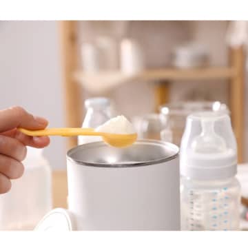 「粉ミルクがない。助けて」善意を試す電話に米牧師が支援を即答！ 動画が大バズりで教会に寄付殺到