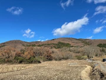 周囲に遮るものナシ！　標高461ｍでも、360度パノラマ＆「富士山」眺望もOK！　茨城の名低山「宝篋山」レポ