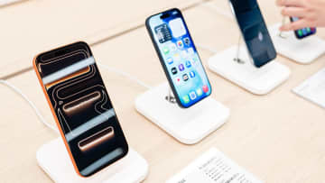 値上げなんて関係ない？ スマホ出荷がまさかの8.3％増！ 牽引役は「下取り」と「3G停波」