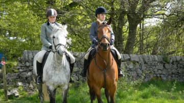 【華麗なる馬上の舞踏会】カドリールの世界