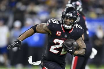 足負傷のテキサンズRBミクソン、NFIリストにとどまり今季絶望か