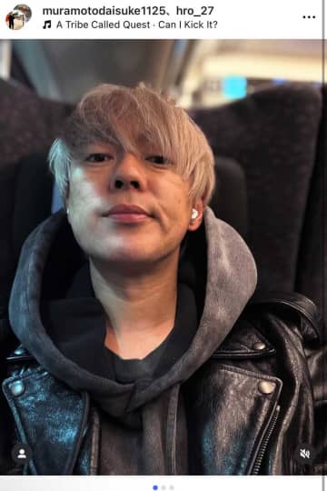 米移住の人気芸人、近影ショットが「イケメン」話題　ウーマン村本の金髪ヘアに「めっちゃ似合います」